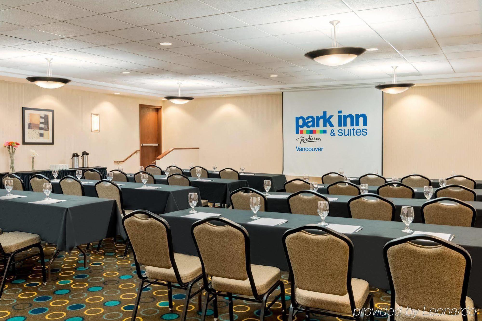 Park Inn & Suites By Radisson 溫哥華 外观 照片